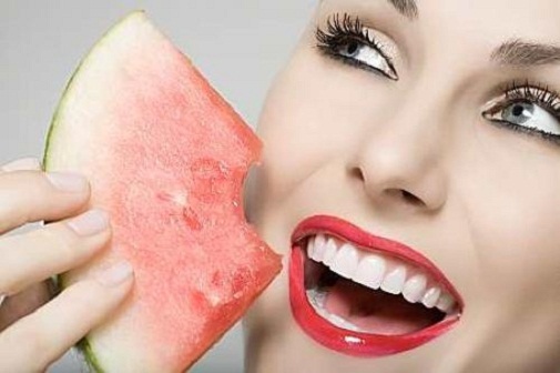 https://askanesthetician.files.wordpress.com/2012/03/watermelon-beautiful-skin.jpg